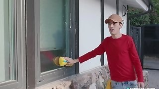 Windows Washer Fucks Massive Knockers Wifey